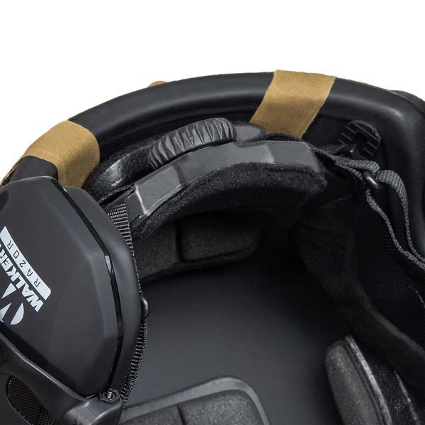 Шолом тактичний Fast Helmet NIJ IIIA + Навушники Walkers Razor Slim з чебурашкою +&nbsp;ліхтарик + кавер 036S1 фото