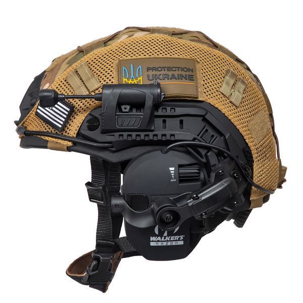 Шолом тактичний Fast Helmet NIJ IIIA + Навушники Walkers Razor Slim з чебурашкою +&nbsp;ліхтарик + кавер 036S1 фото